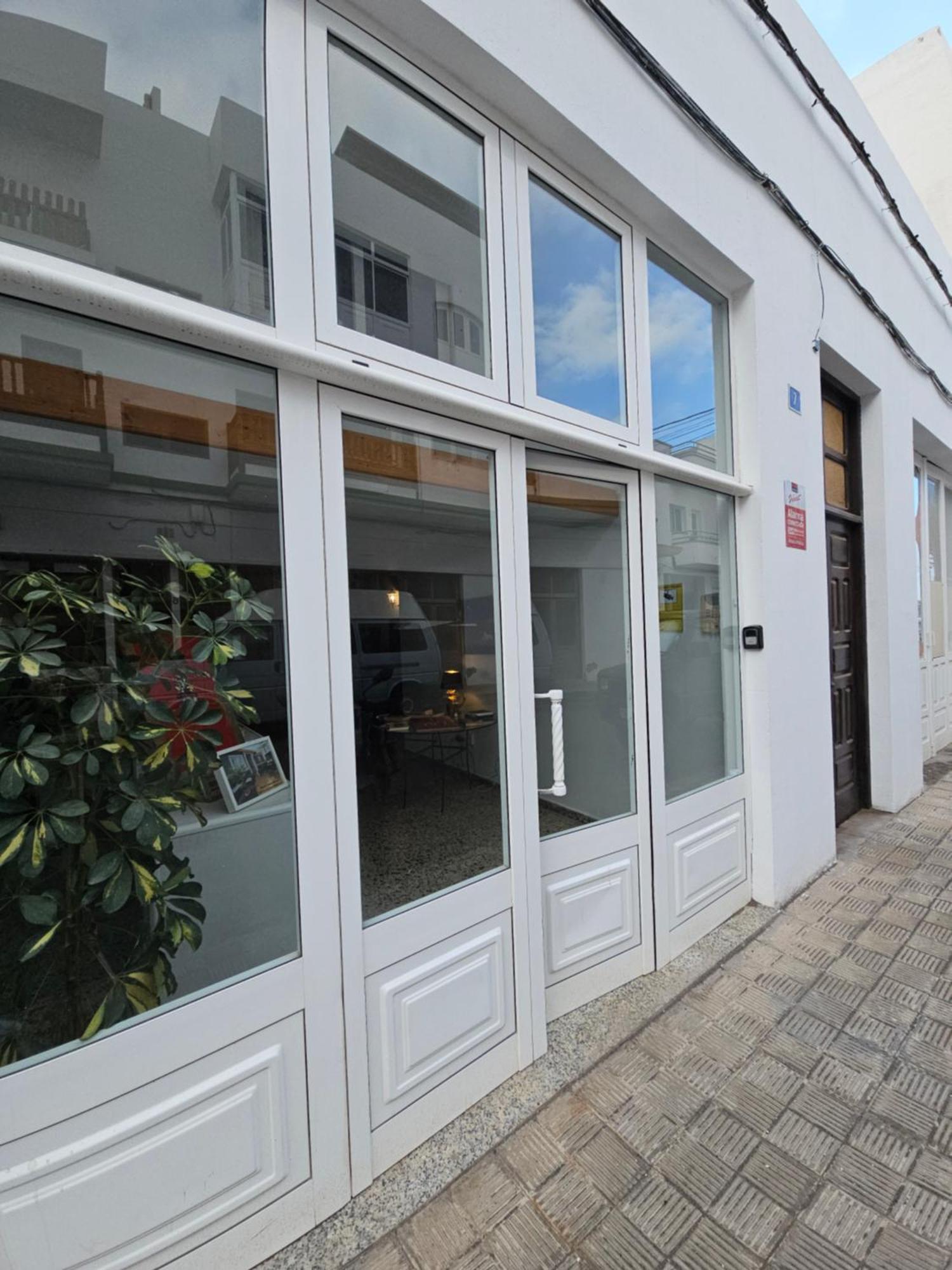 Fuerteventura Beach Vacations And Blue Mango Surf&Fitness Center At Charco بويرتو ديل روزاريو المظهر الخارجي الصورة