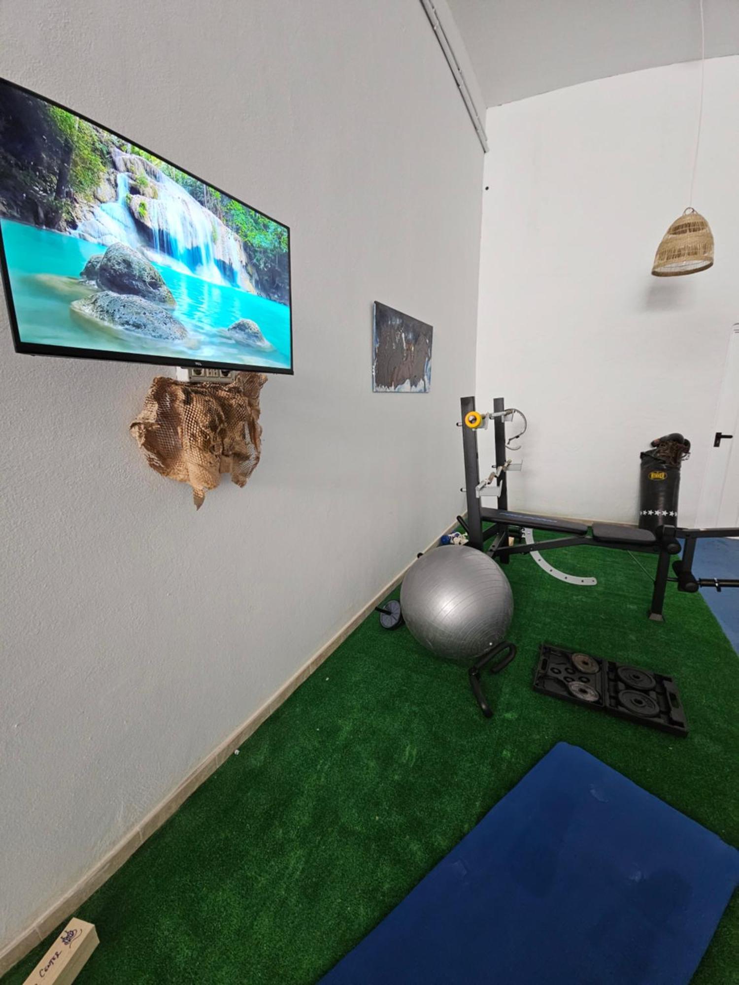 Fuerteventura Beach Vacations And Blue Mango Surf&Fitness Center At Charco بويرتو ديل روزاريو الغرفة الصورة